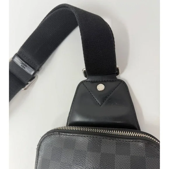 Louis Vuitton Avenue Sling Bag Damier Black Leather - Picture 5 of 11